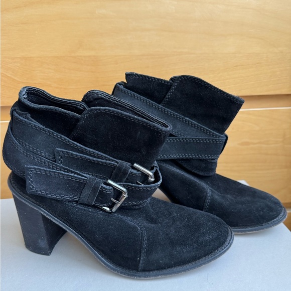 Zara ankle boots. - Picture 7 of 9
